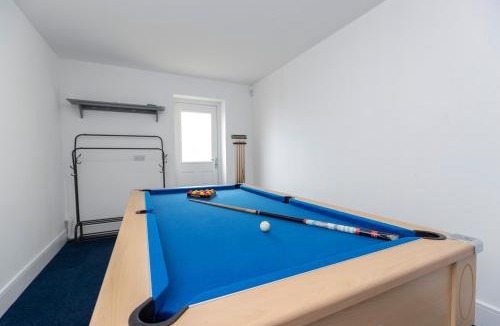 Rushyford House | Chilton View - 4 Bed 2 Bath Luxury Home in County Durham