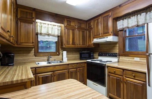 Chimney Rock House | Chimney View by Carolina Properties - Big View, Pet Friendly, Mother's Day Fun!