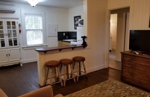 Willow Creek Cottage | China Creek Cottages