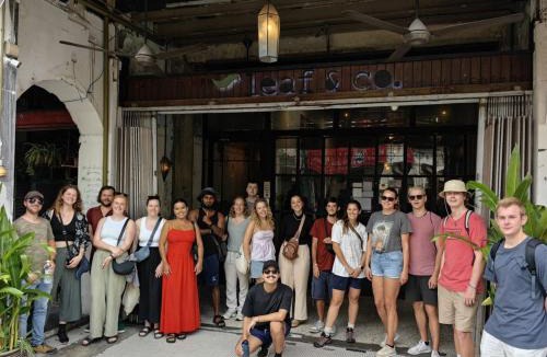 Chinatown Hostel | Chinatown Hostel by Mingle - Rooftop Private Jacuzzi with Bar