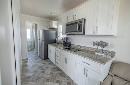 Chincoteague House | Chincoteague Bay RV Resort & Cottages