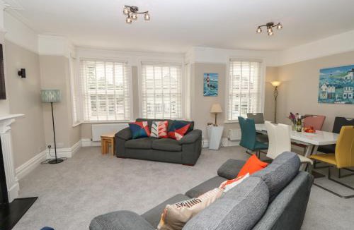 Westbourne House | Chine Heights