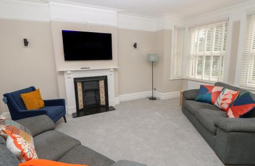 Westbourne House | Chine Heights