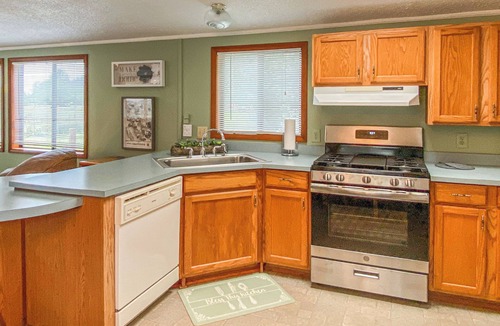 Klamath Cabin | Chinook Rv Resort