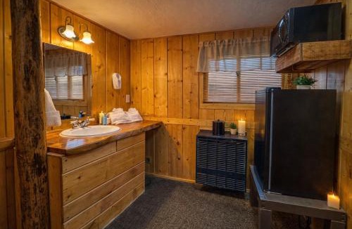 Dubois Cabin | Chinook Winds Lodge