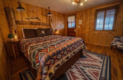 Dubois Cabin | Chinook Winds Lodge