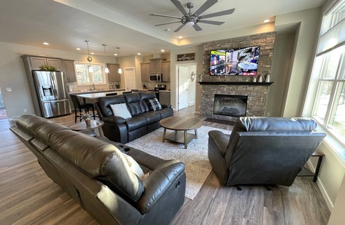 Spring Brook House | Chipper Inn @ Spring Brook Resort