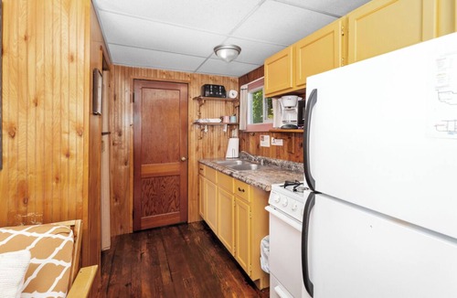 Chippewa Lake Cabin | Chippewa Bluffs Resort