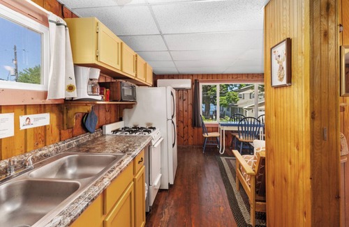 Chippewa Lake Cabin | Chippewa Bluffs Resort