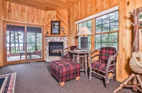 Manitowish Waters Apartment | Chippewa Retreat - Lair