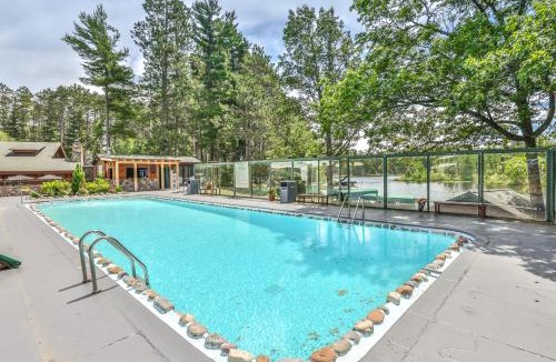 Manitowish Waters Apartment | Chippewa Retreat - Den