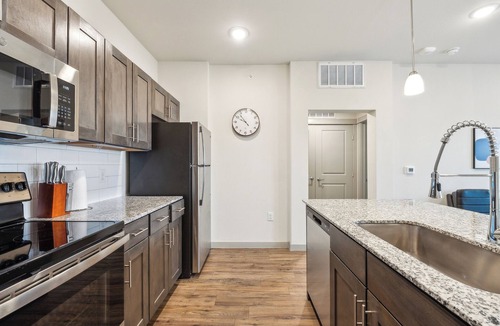 Cleburne Apartment | Chisholm Trace 1234 I Spacious 1 Bed 1 Bath