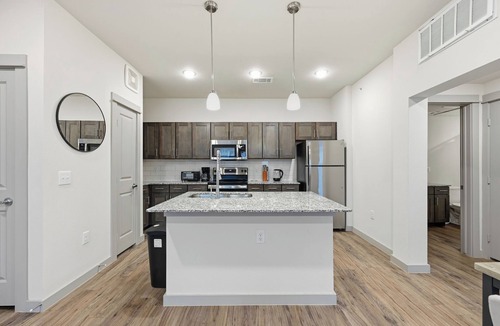 Cleburne Apartment | Chisholm Trace 1236 I Spacious 1 Bed 1 Bath