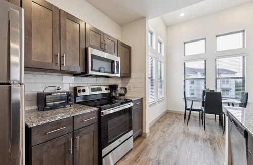 Cleburne Apartment | Chisholm Trace 531 I Comfy 2 Bed 2 Bath