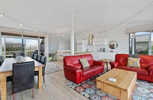 Hayborough House | Chiton Breeze - Seagull Ave Hayborough