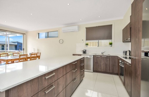 Hayborough House | Chiton Rocks Beach House