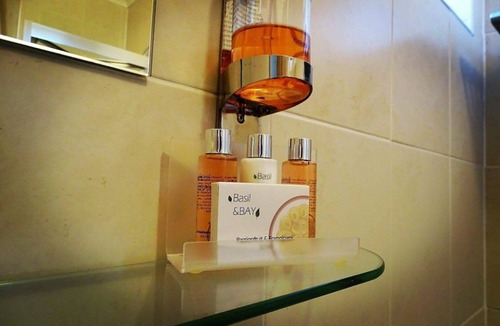 Mallaig Hotel | Chlachain Inn