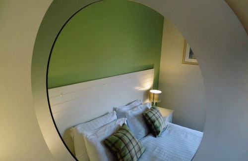 Mallaig Hotel | Chlachain Inn