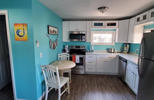 Geneva-on-the-Lake Apartment | Chloe's Cove at Christopher's Dockside