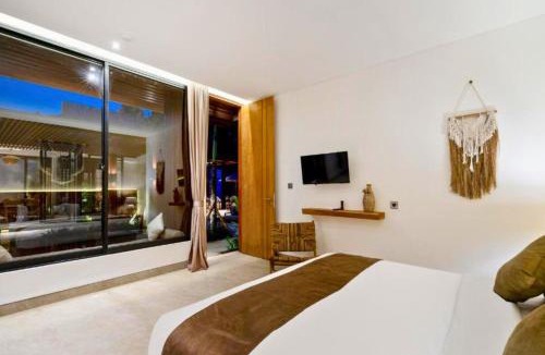 Pejeng Kawan Villa | Chloe Valley 5 BR Private Pool Villa