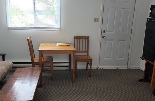 Edgetts Landing Cottage | Chocolate River Cottages - Chocolate River 1 Bedroom Cottage No.1