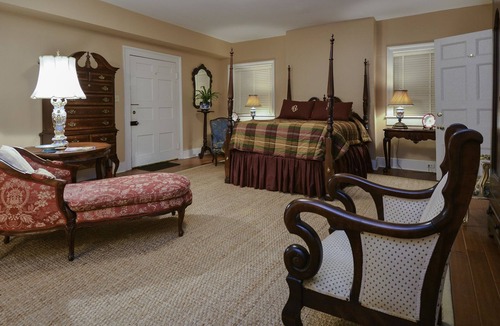 Natchez Bed & Breakfast | Choctaw Hall Bed and Breakfast