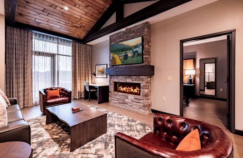 Broken Bow Hotel | Choctaw Landing Casino & Resort, Trademark Collection by Wyndham