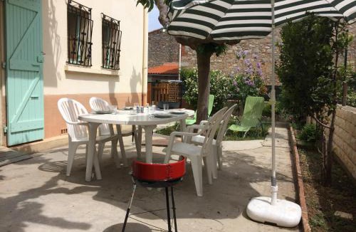 Salses-le-Chateau House | Chouette coquette