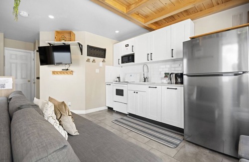 Mont-Tremblant Condo | Chouette Tremblant Ski In/Out Pedestrian Village
