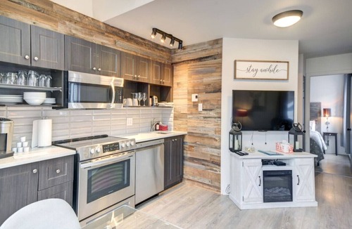 Mont-Tremblant Pedestrian Village Condo | Chouette Tremblant Ski In/Out Pedestrian Village
