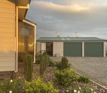 Otorohanga Bed & Breakfast | Chris and Dave's B & B