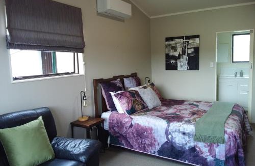 Otorohanga Bed & Breakfast | Chris and Dave's B & B