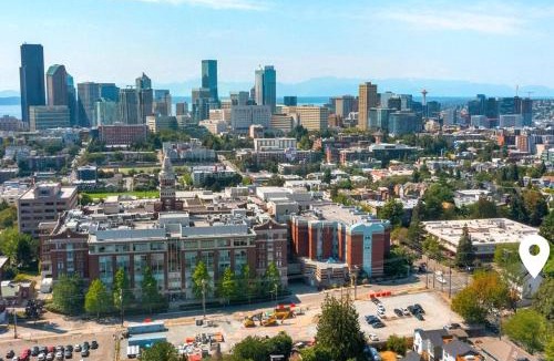 Minor Apartment | Chris's Sweet Suite - 84 Walkscore