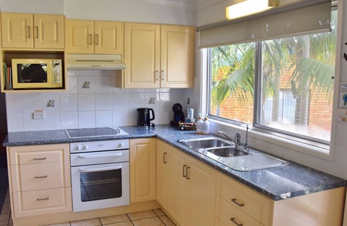 Hat Head House | Chriscliffs Hat Head