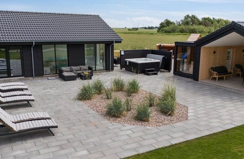 Store Kongsmark House | "Christian" - 600m from the sea by Interhome