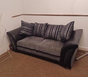 Luton House | Christian Guest House 1