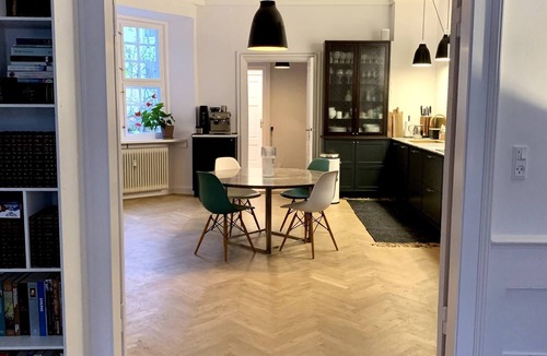 Christianshavn Apartment | Christianshavn Canalside Luxury Apartment