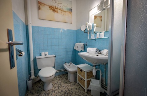 Chateauroux Hotel | Christina