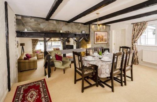 Chapel Stile House | Christmas Cottage