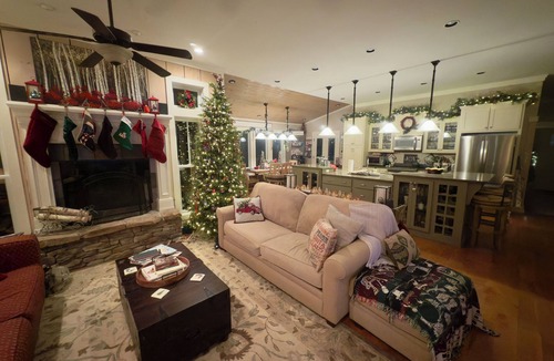 Rock Island Cottage | Christmas Cottage on the Rocky River, Rock Island, TN