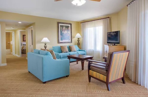 Lake Buena Vista Resort | Christmas time at Disney