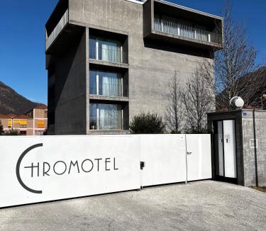 Mezzovico Hotel | Chromotel self check-in