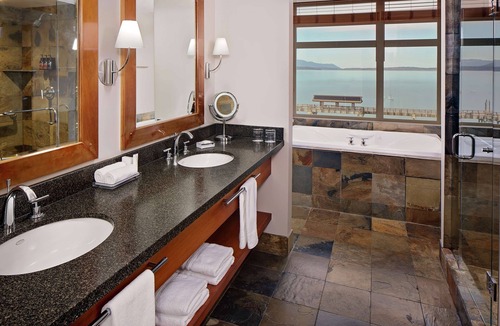 Fairhaven Hotel | Chrysalis Inn & Spa Bellingham, Curio Collection by Hilton