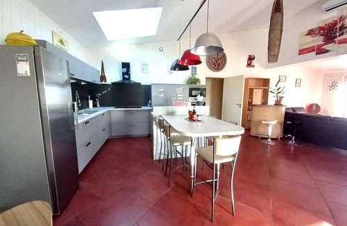 Chateauroux House | Chtx maison 7 pers jardin piscine