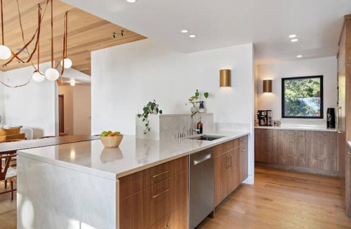 Bellingham House | Chuckanut Beachfront Sanctuary