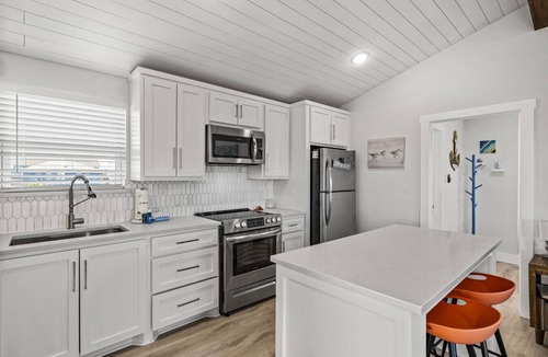 Galveston House | Chulavista- Cozy/Close to beach!