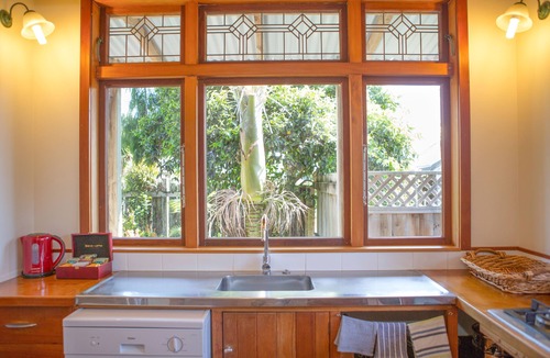 Hahei Cottage | Church Accommodation