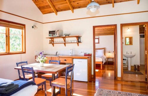 Hahei Cottage | Church Accommodation