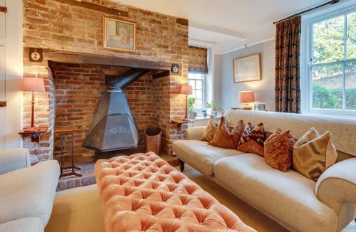 Barham House | Church Cottage in Canterbury
