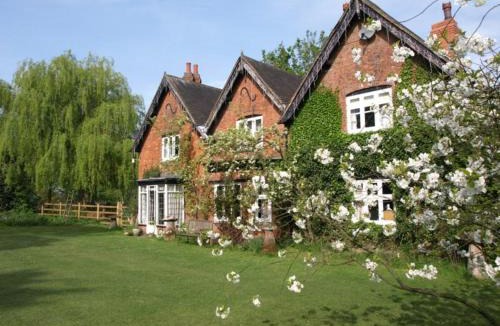 Bickenhill House | Church Farm Accommodation
